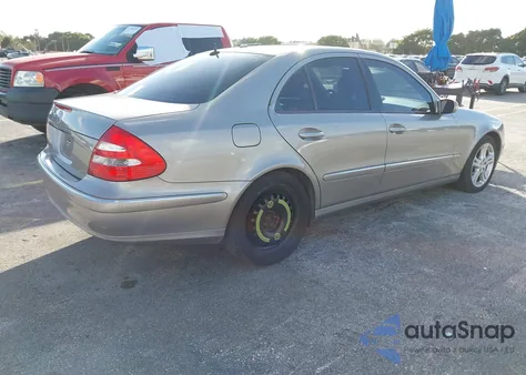 2006 Mercedes-Benz E 350 4Matic z USA, uszkodzony, nr VIN WDBUF87J66X205186